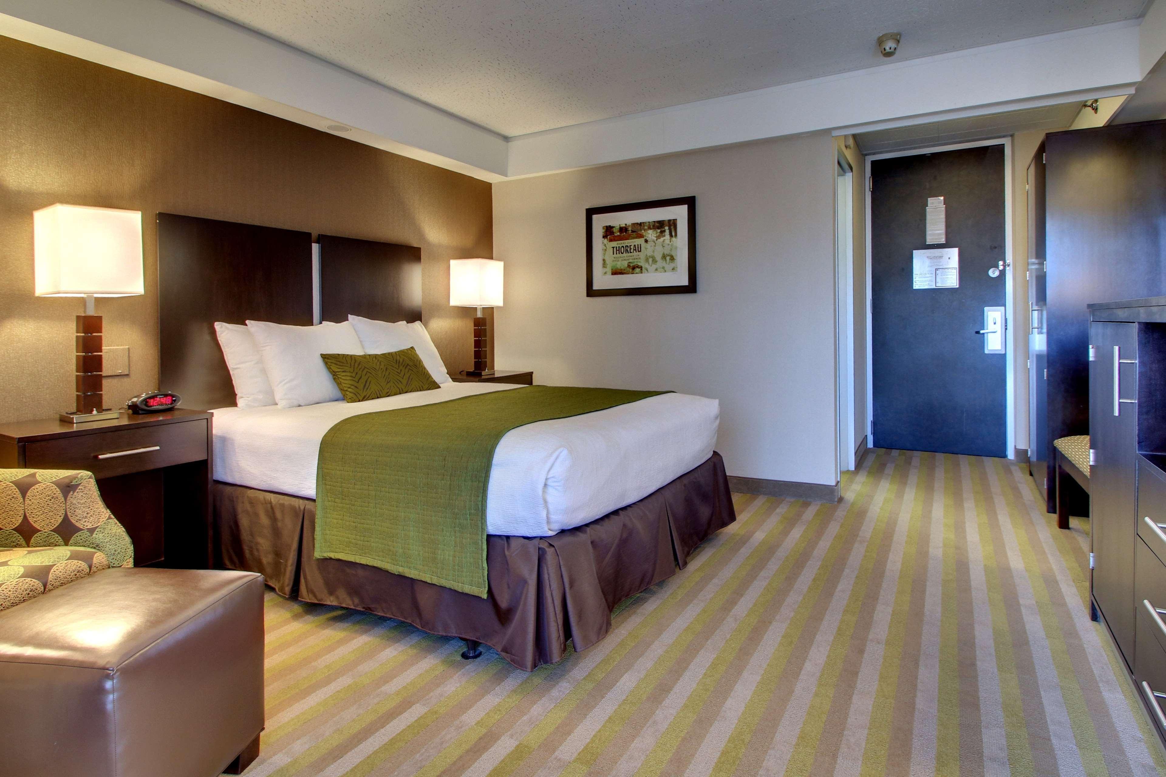 Historic Concord Suites Ngoại thất bức ảnh
