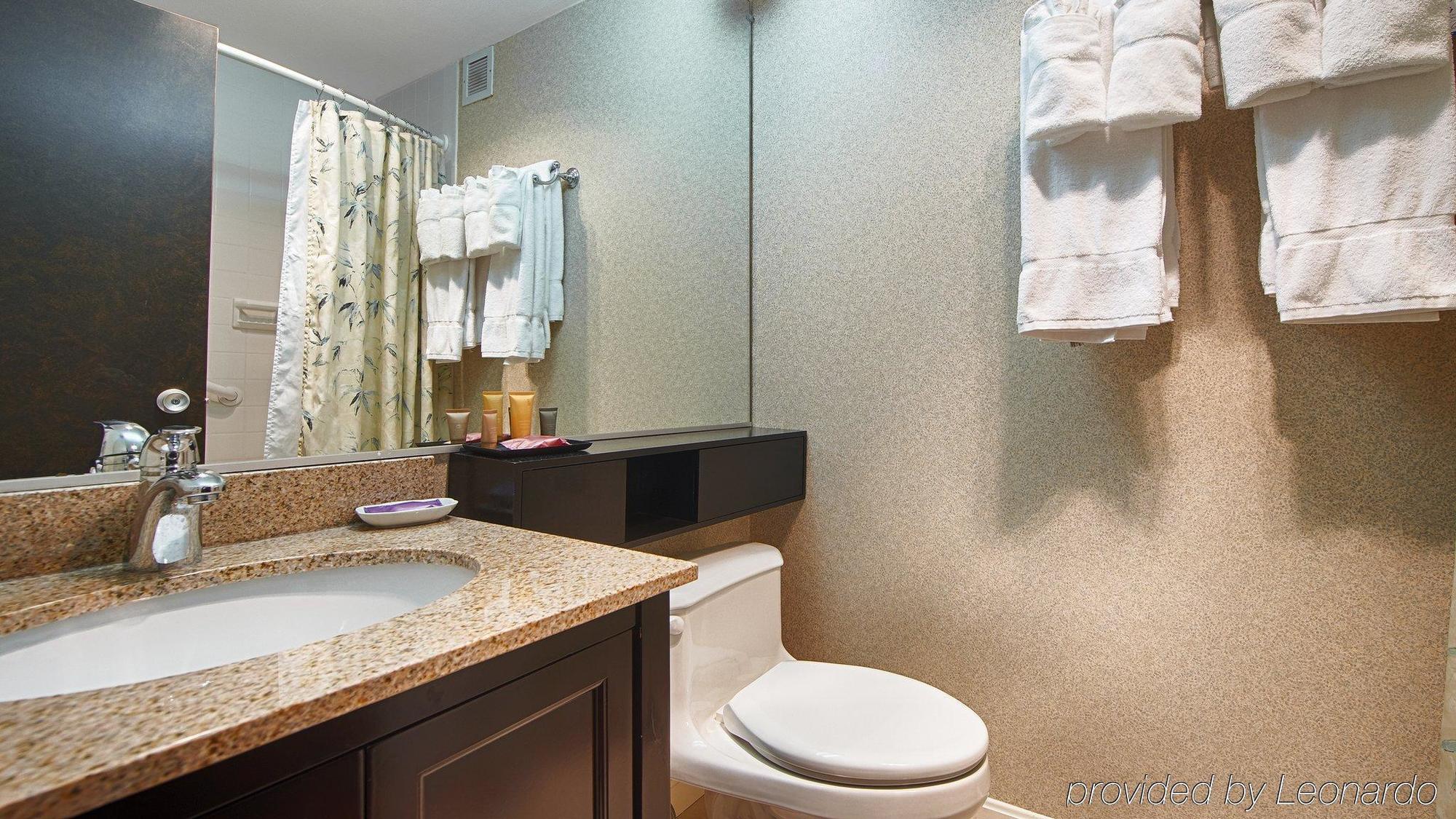Historic Concord Suites Ngoại thất bức ảnh